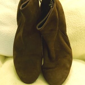 Van Eli Lana Brown Suede Wedge Boots